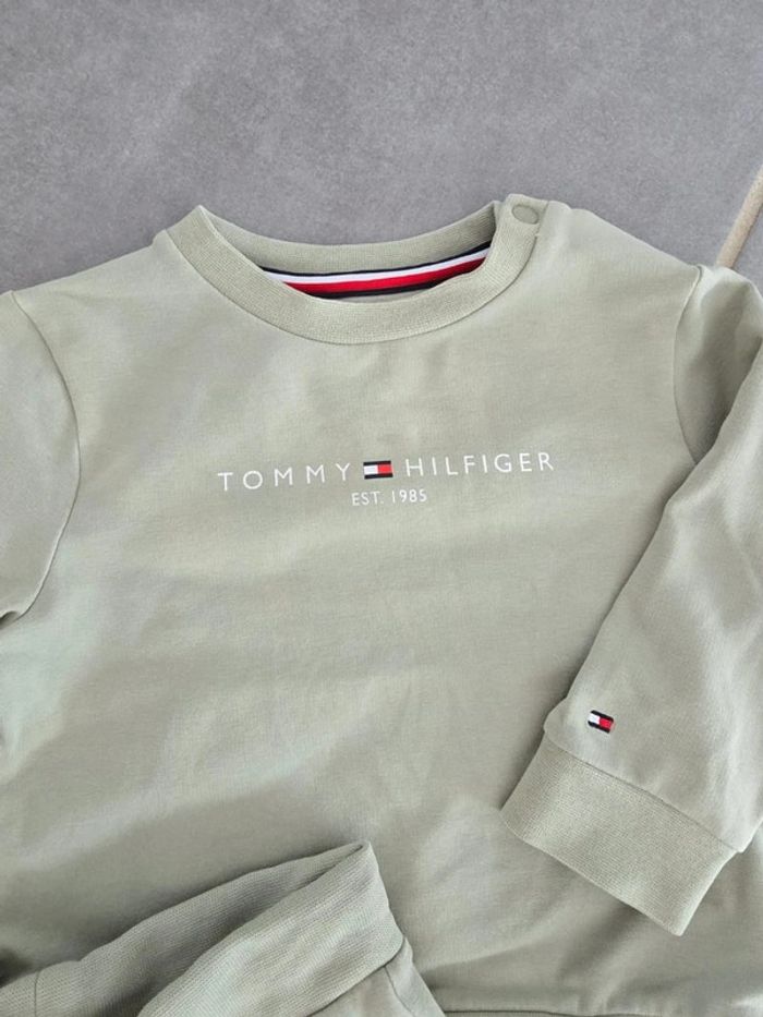 Ensemble jogging Tommy hilfiger - photo numéro 2