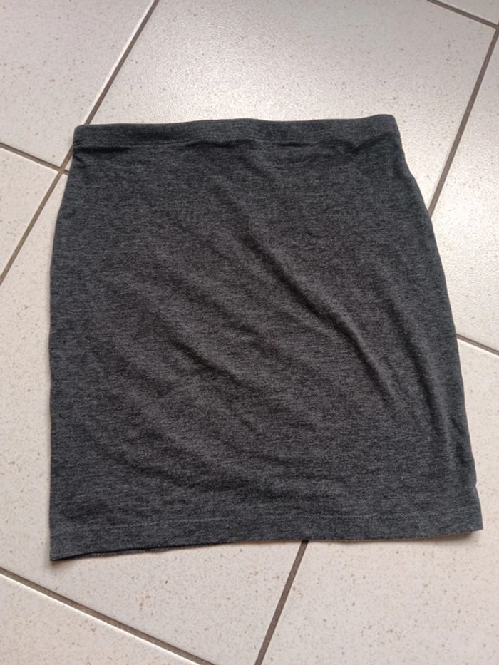 Mini jupe taille xs - photo numéro 3