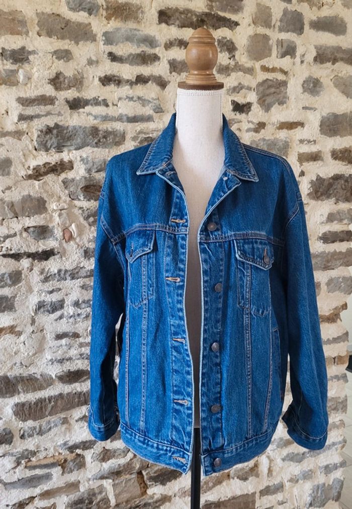 Veste en jean oversize motif drapeau américain au dos Pull&Bear Taille S ou 36 - photo numéro 2
