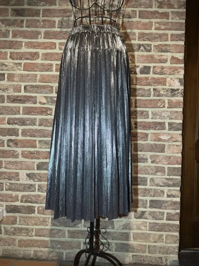 Jupe plissée argentée Molly Bracken Taille S / 36 - photo numéro 11