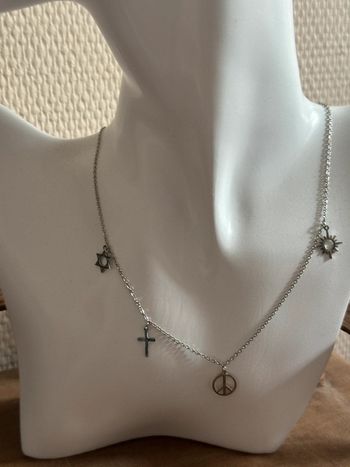 Collier réglable acier inoxydable argent breloques religions  soleil croix étoile