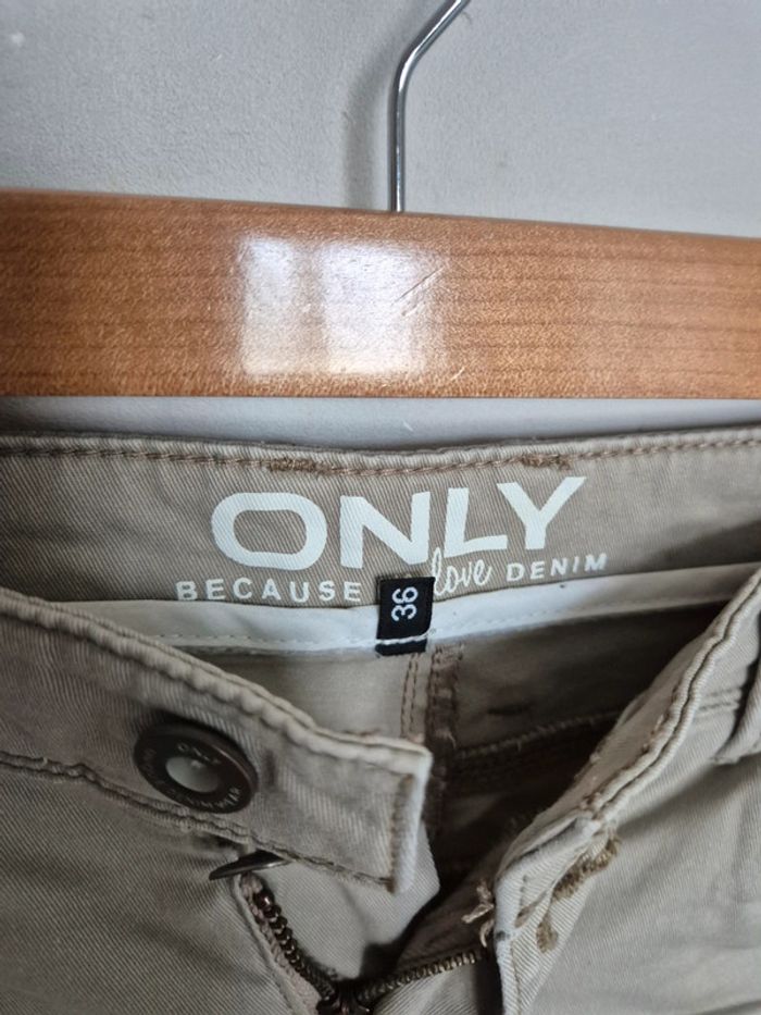 Short only taille 36 - photo numéro 2