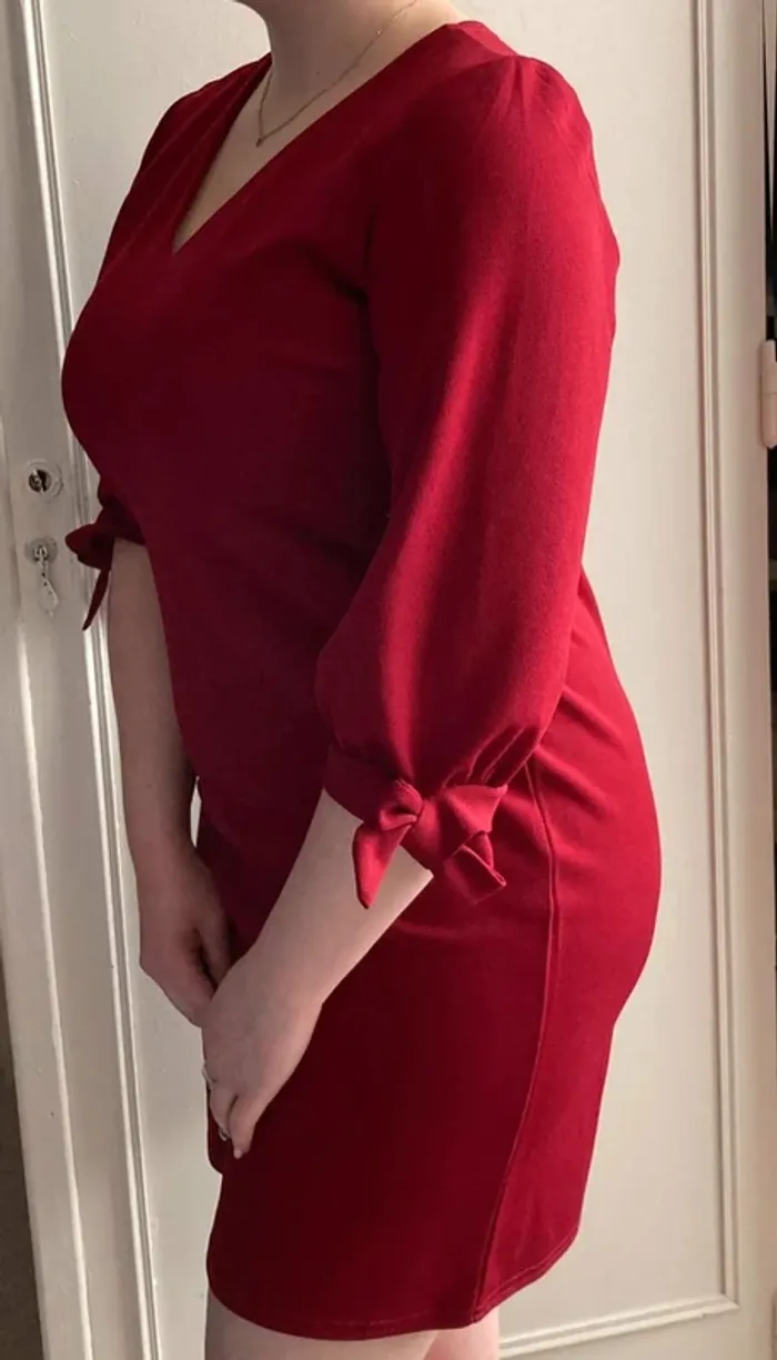 Robe  rouge  bordeau - photo numéro 7