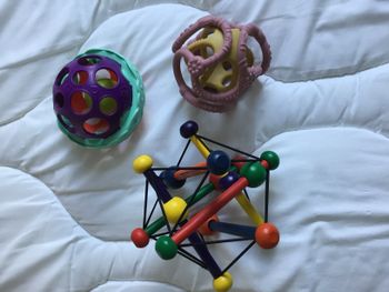 Lot jouets eveil bebe