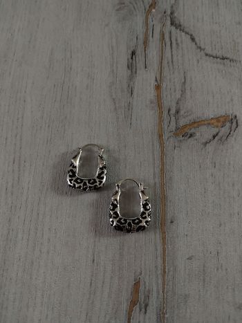 Boucles d'oreilles neuves
