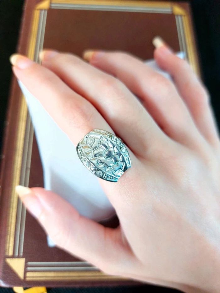 Magnifique bague ajustable vintage 00's - photo numéro 3