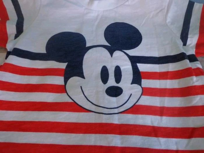T-shirt Disney Mickey 12 mois - photo numéro 2