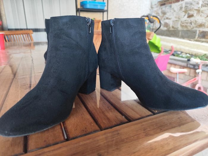 2 paires de bottines in extenso - photo numéro 6