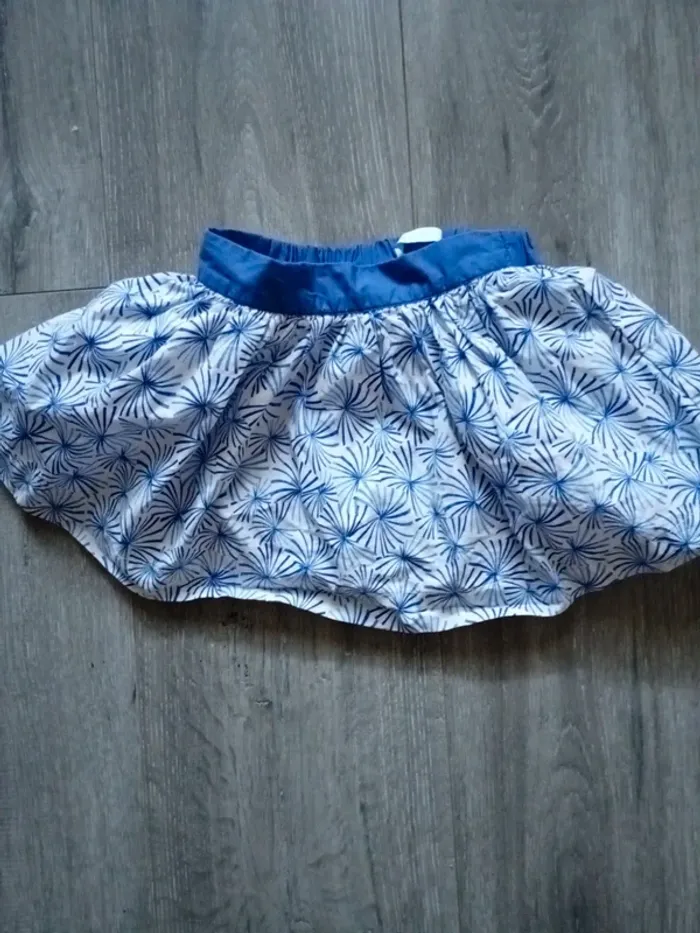 Jupe bleu clair