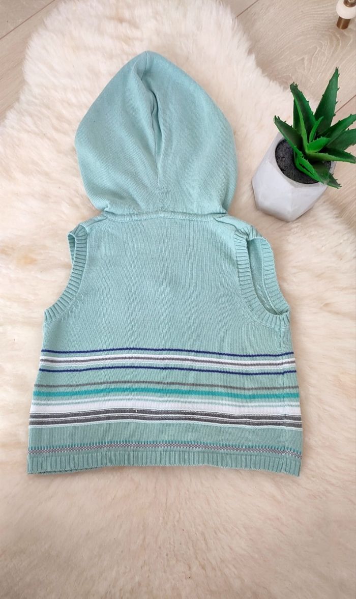 Petit pull sans manche avec capuche - photo numéro 3