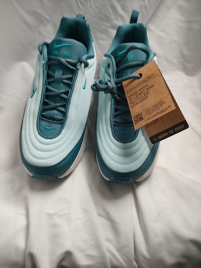 Nike air Max portal - photo numéro 2