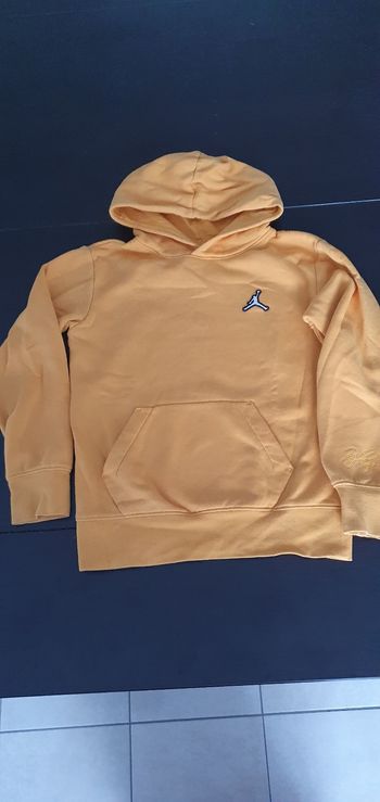 Sweat Jordan moutarde en 10/12 ans