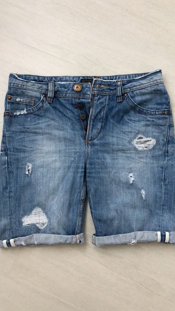 Short jeans