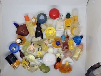 Beau lot de miniatures de parfums pour collection SANS BOITES