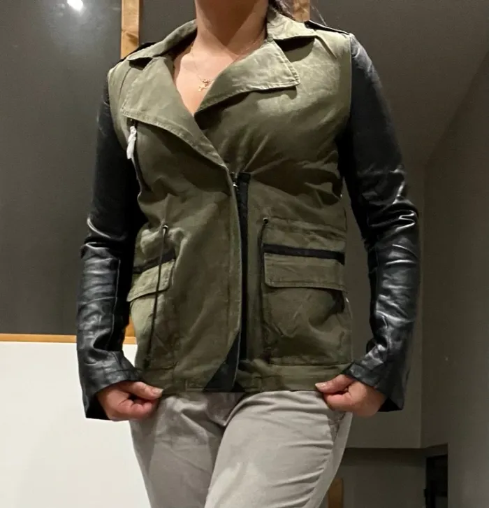 Veste kaki et similicuir - Coupe Perfecto - photo numéro 3