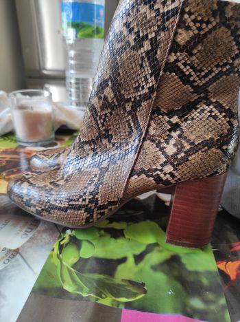 Vend une paire de bottes pour femmes en 39