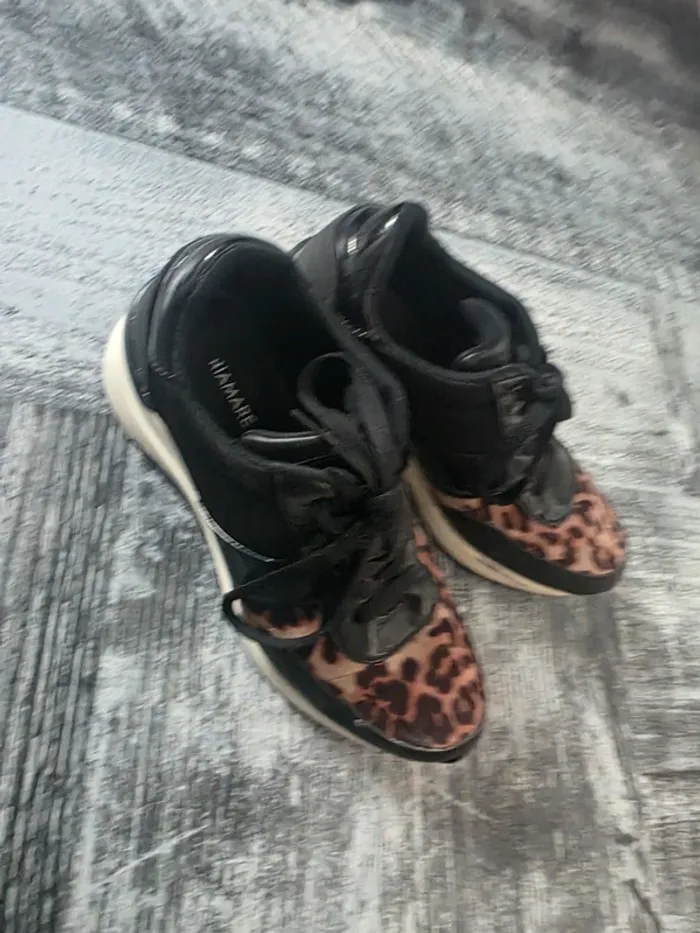 Basket femme noir et leopard