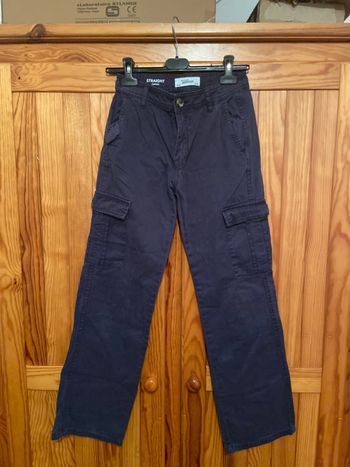 Jean cargo femme taille 30 ou fille 10 ans Jennyfer