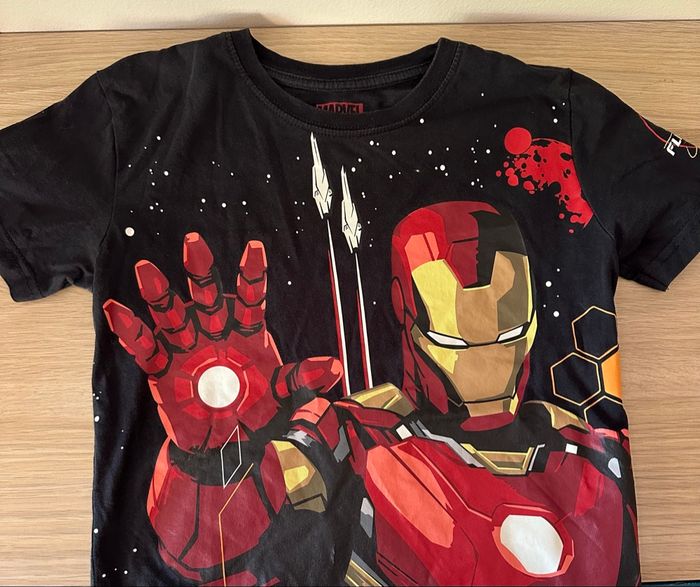 Lot de 2 t-shirts Marvel manches courtes Disneyland Paris - photo numéro 1