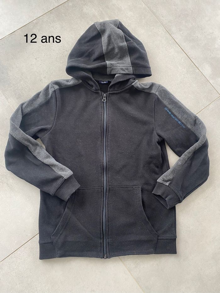 Veste zippée noir et gris 12 ans kiabi