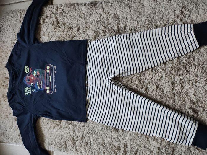 Pyjama Vertbaudet taille 4 ans