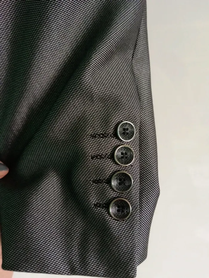 Costume homme gris noir légèrement satiné Taille 52/ 46 - photo numéro 7