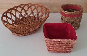 Lot de trois corbeilles