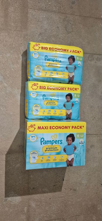 Lot de 150 couches Pampers Premium Protection Taille 6