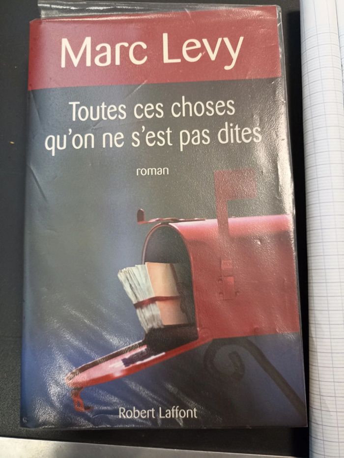 Livre Marc Lévy toutes ces choses qu'on ne s'est pas dites - photo numéro 2