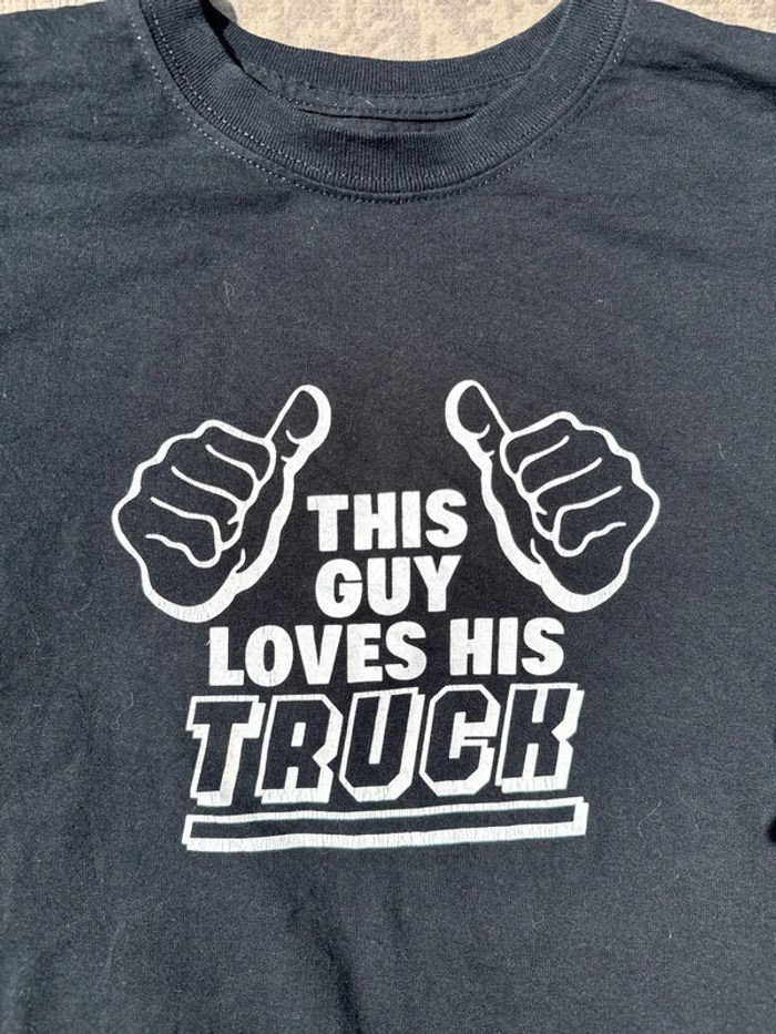 T-shirt noir Gildan This Guy Loves His Truck– Taille M - photo numéro 4