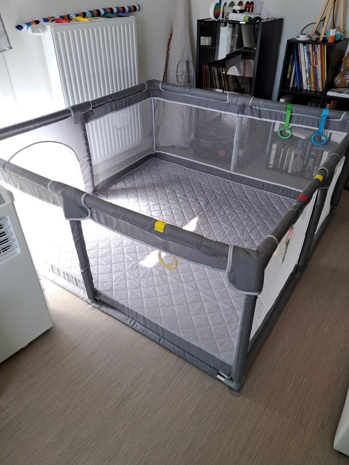 Parc pour enfant 150x150 avec matelas intégré - photo numéro 2
