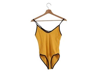 C56 bodie moutarde Zara S