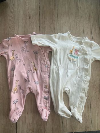 2 pyjamas légers 1 mois