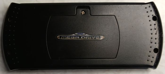 Sega Megadrive H&B SM-4000 SD / 20 Sega Games console portable - photo numéro 3