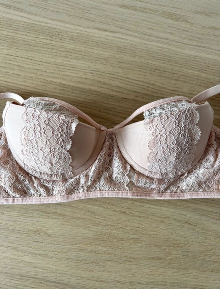 Soutien-gorge - photo numéro 2
