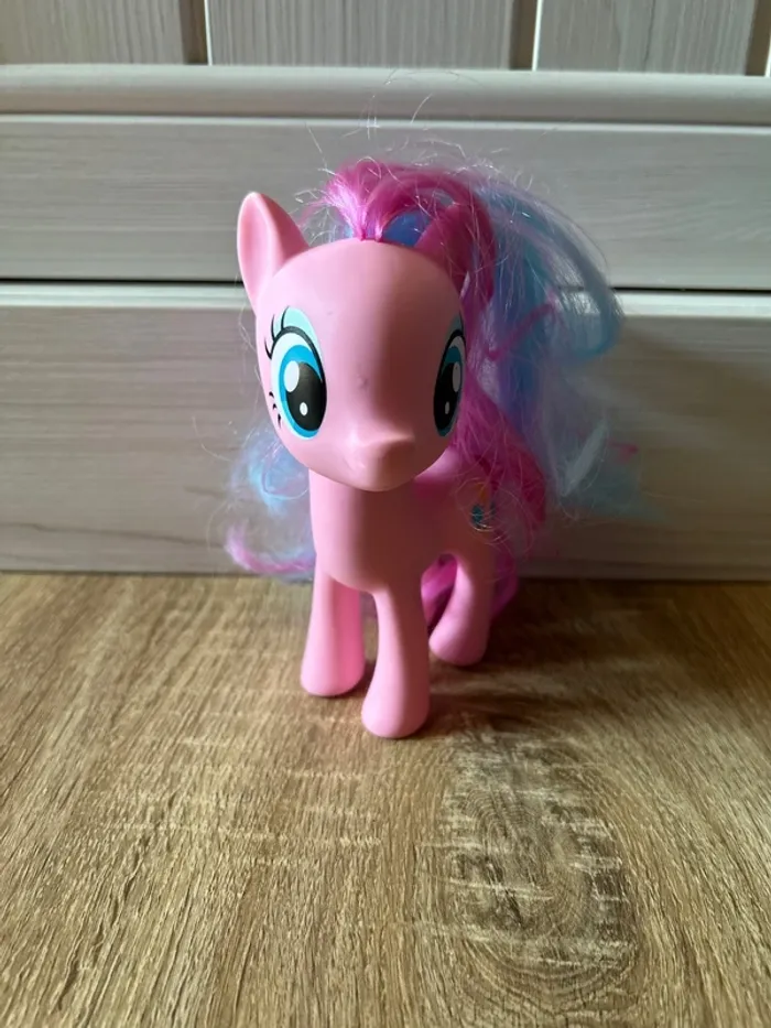 Figurine Pinkie Pie / My Little Pony / Hasbro 2016, référence C‑029A / Très bon état