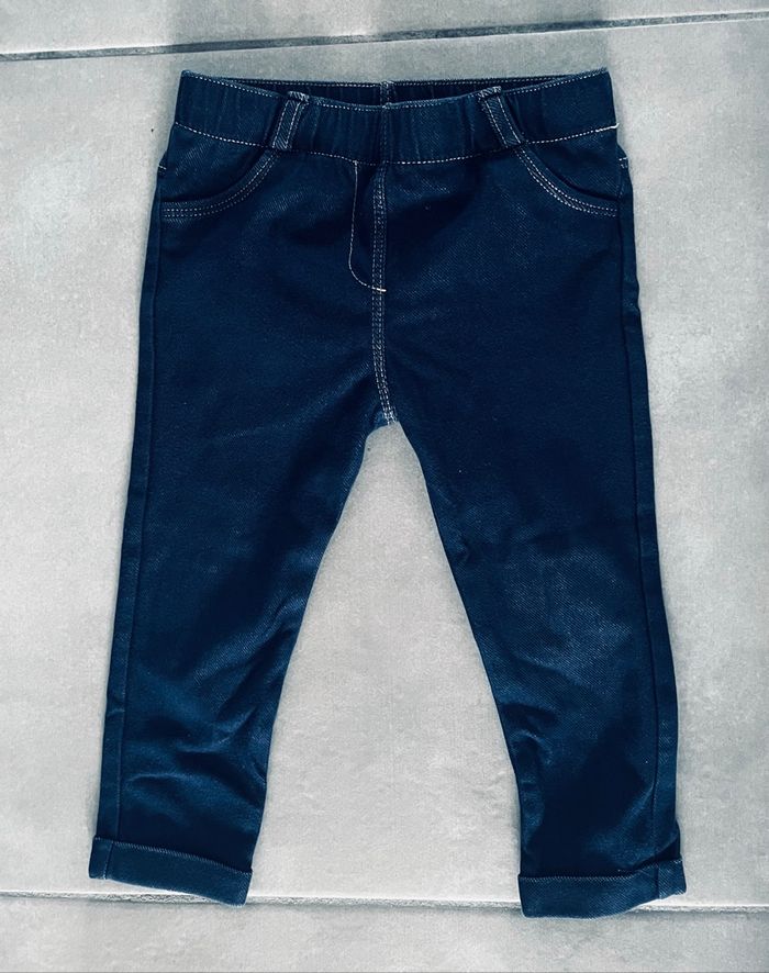 Pantalon legging jean tregging bleu brut Kiabi 24 mois