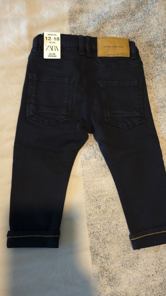 Neufs(non portés) 🏷🏷🏷🤩😍🥰superbes Jeans slim 18 mois garçon(prix ferme)!!🏷😍🥰 - photo numéro 4