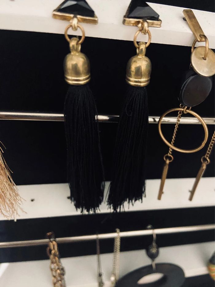 Boucles d’oreilles à froufrou - photo numéro 2