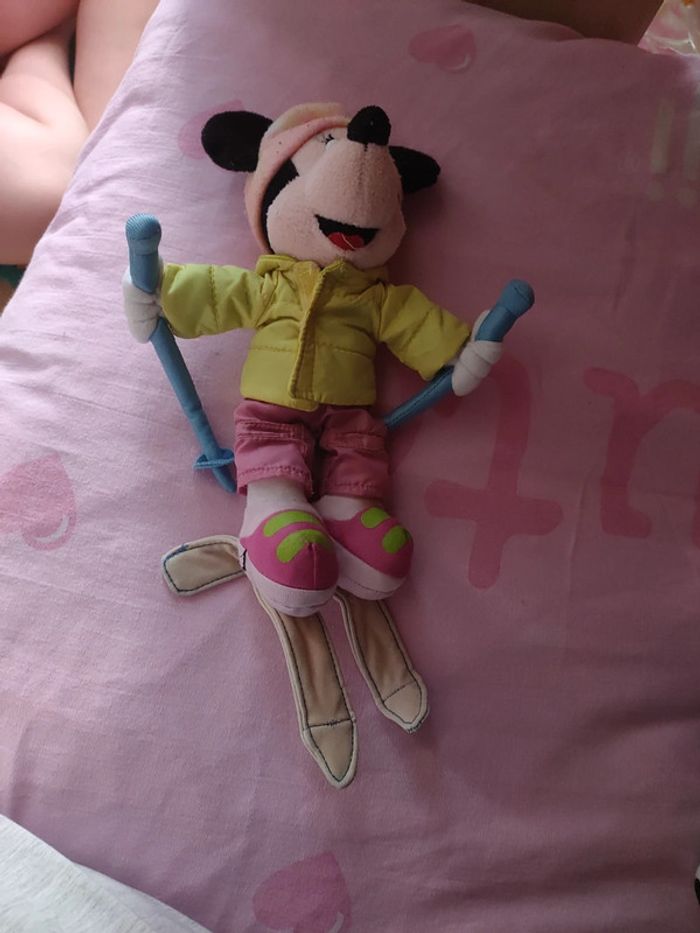 Peluche Minnie au ski - photo numéro 2