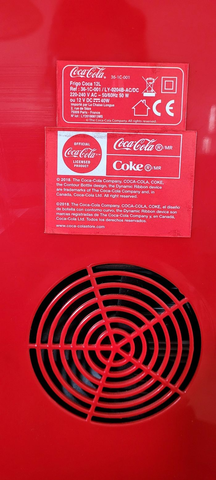 Magnifique Frigo Coca-Cola Rétro - Réfrigérateur Coca-Cola Rouge 12L capacité 18 canettes de 33cl avec poignée. 220V / 12V Neuf - photo numéro 9