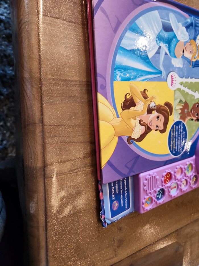 Livre enfants : c'est l'heure d'être une princesse - photo numéro 3