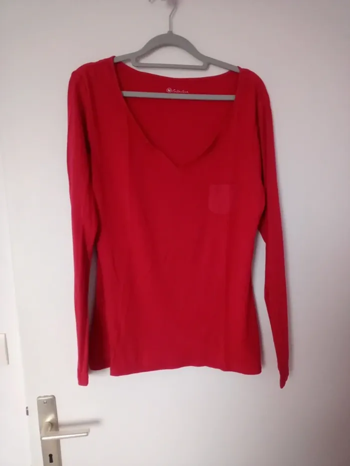 Tee shirt manches longues rouge