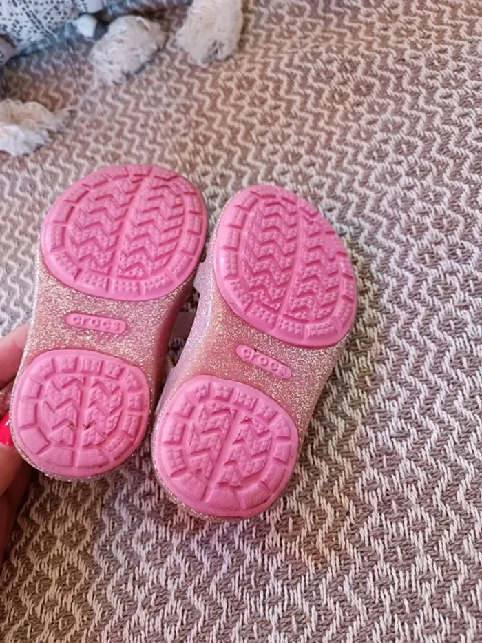 Méduses Crocs arc-en-ciel C6 soit taille 22-23 - photo numéro 6