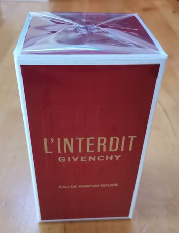 Parfum pour Femme "GIVENCHY"
