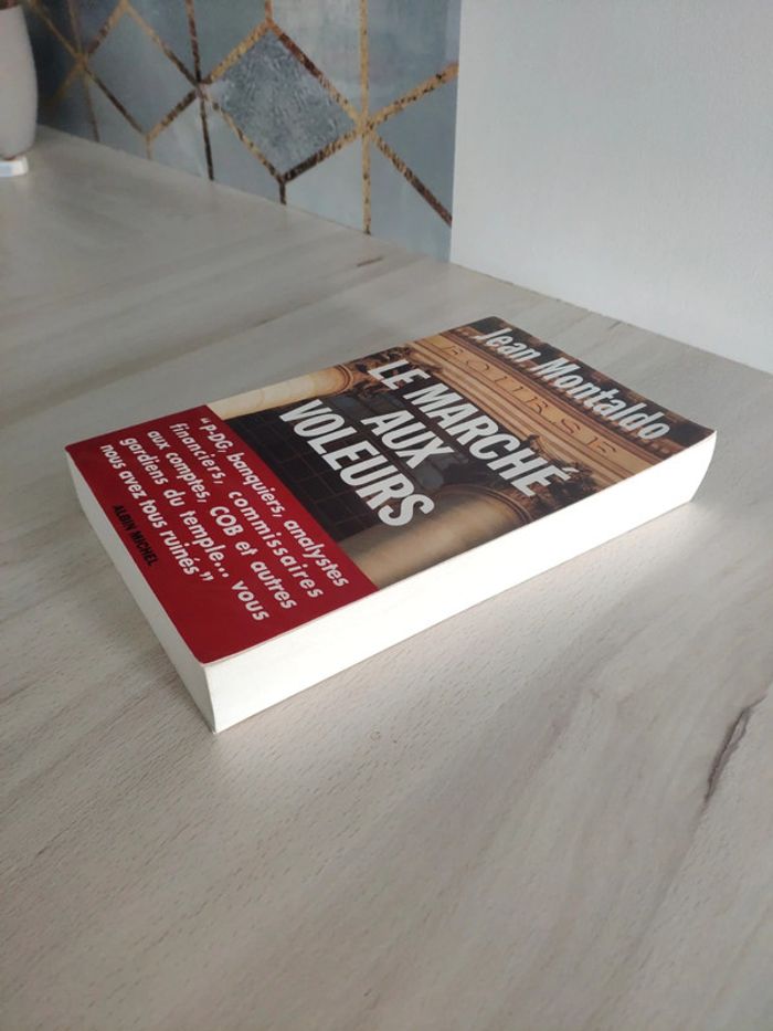 Livre le marché aux voleurs Montaldo - photo numéro 2