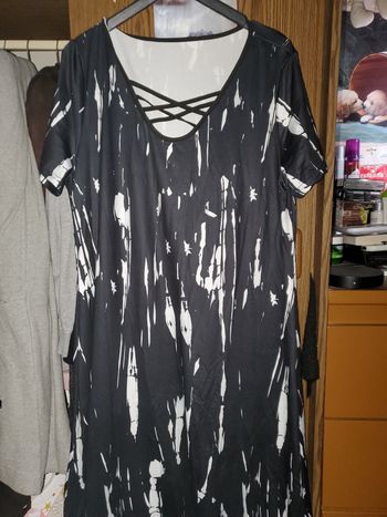 Robe longue noire et blanche