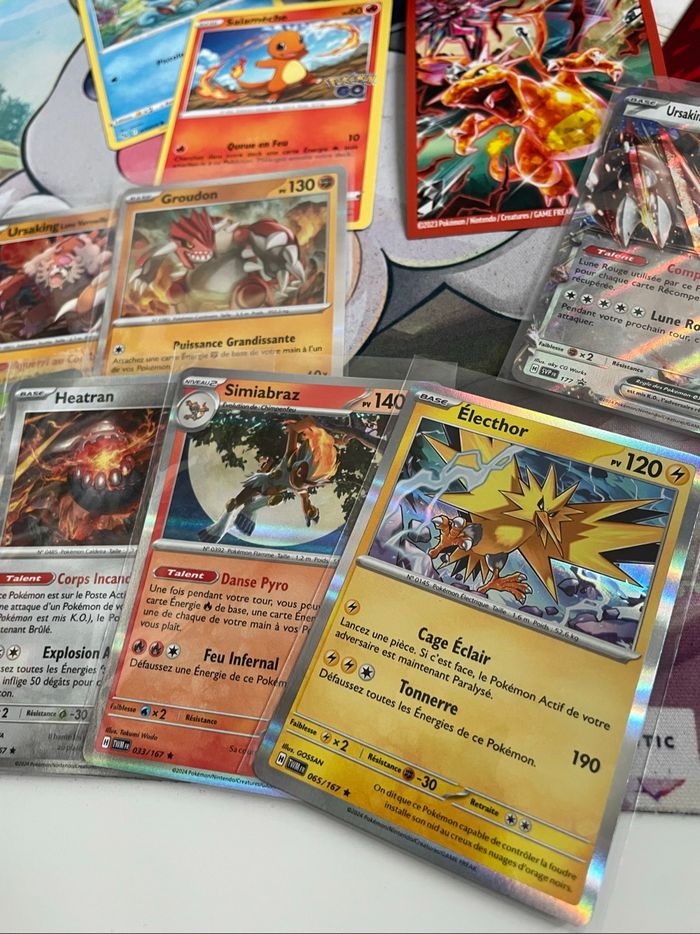 🎁 Gros lot de cartes Pokémon - Classeur Dracaufeu - Brillantes et EX - photo numéro 3