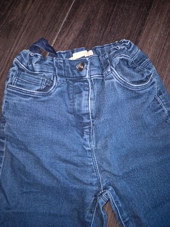 Jean effet troué - photo numéro 3