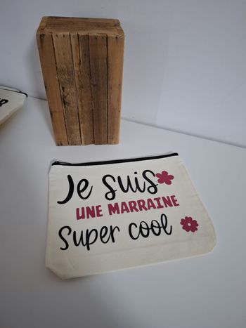 Grande pochette personnalisée - marraine super cool